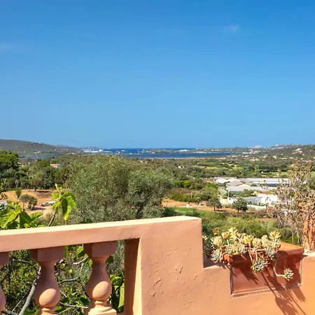 Casa Vista Mare Porto Rotondo Hébergement de vacances *