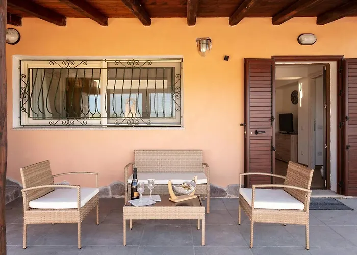 Casa Vista Mare Porto Rotondo 度假居