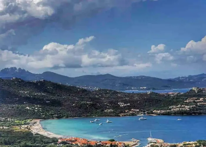 Casa Vista Mare Porto Rotondo 度假居 奧爾比亞